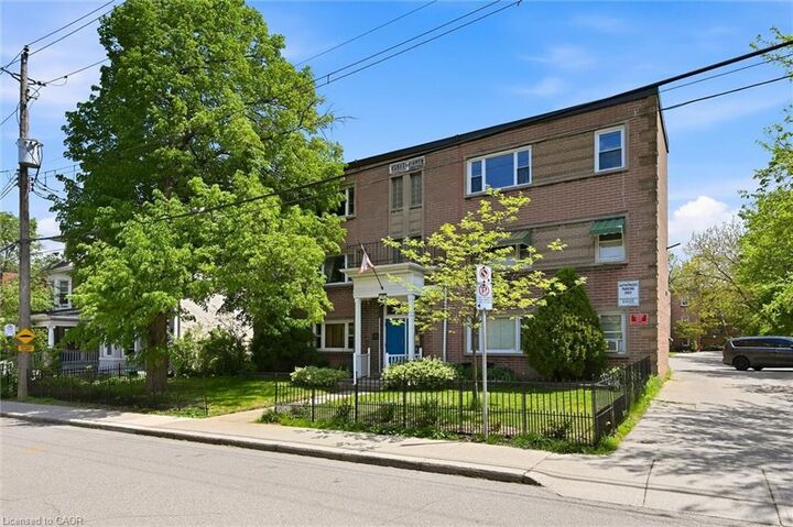 Property Photo: 137 Emerald Street S 28 ON L8N 2V4