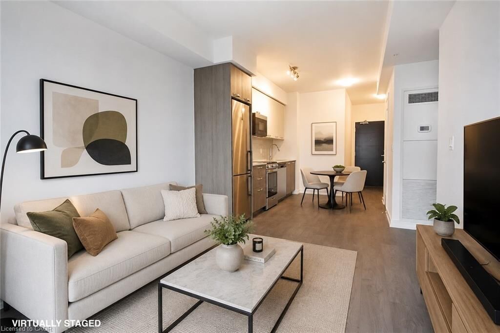 Property Photo:  75 James Street S 1908  ON L8P 2Y9 
