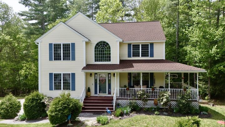 Property Photo: 6 Loon Road MA 01475