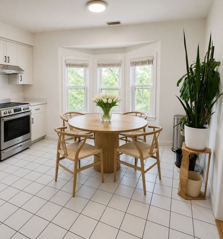 Property Photo: 5 Davis Ave 1A MA 02445