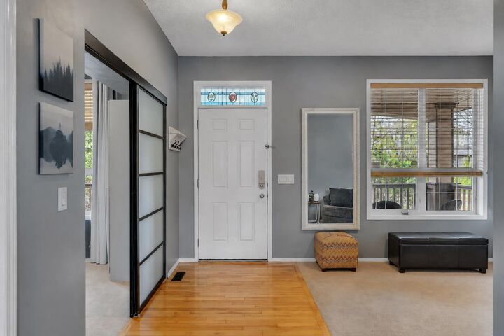 Property Photo:  104 Prestwick Street SE  AB T2Z 4K9 