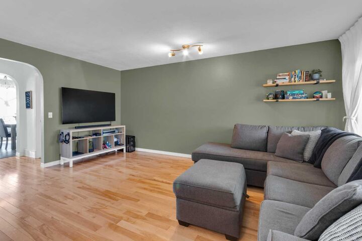 Property Photo: 111 Arbour Meadows Close NW AB T3G 5J4