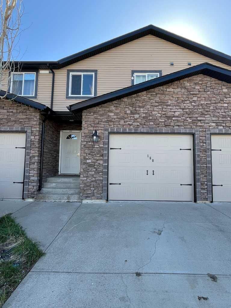 Property Photo:  168 3 Street  AB T0K 0K0 
