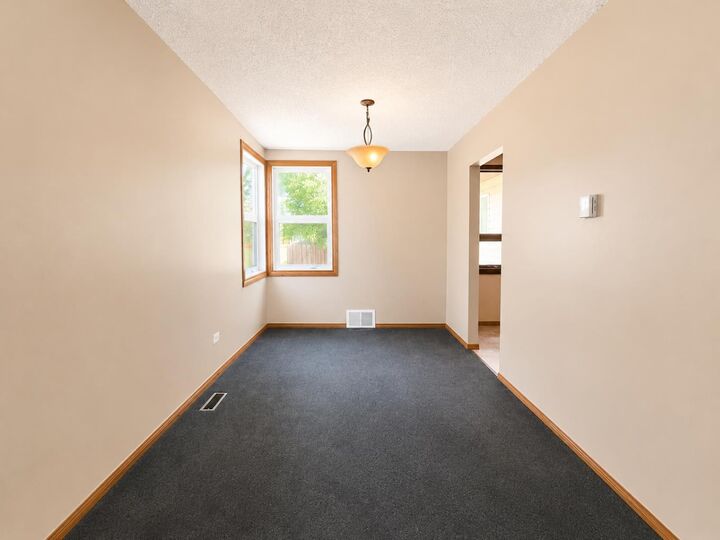 Property Photo: 614 6 Avenue AB T9W 1B2