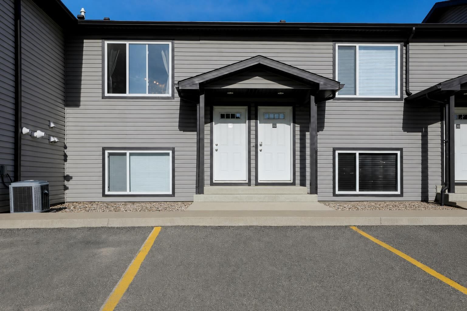 Property Photo:  2114 18 Avenue 308  AB T1M 0C4 