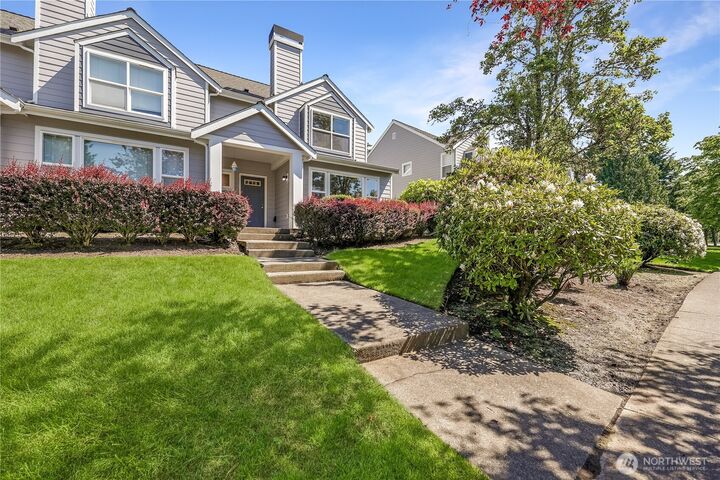 Property Photo:  11520  Maple Court  WA 98275 