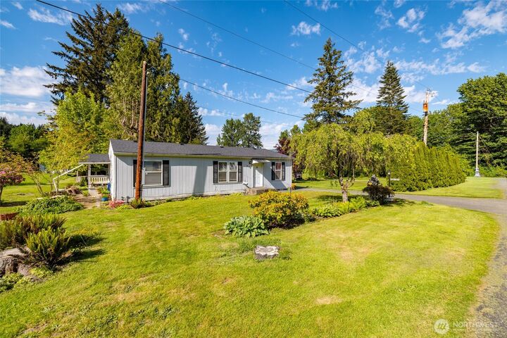 Property Photo: 5194 School Street WA 98220