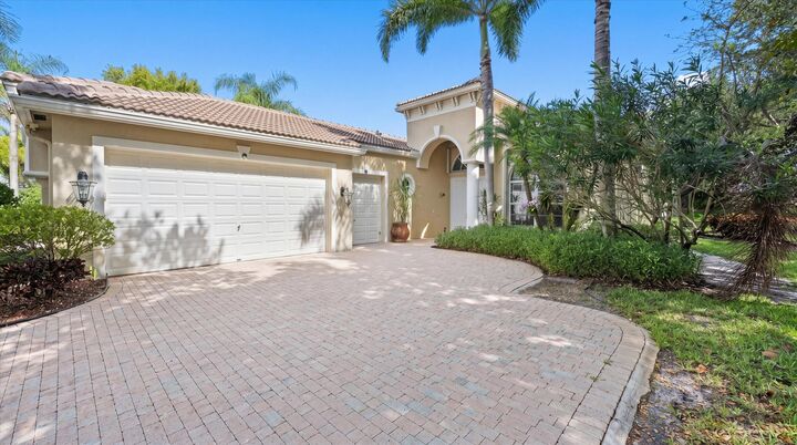 Property Photo:  10689 Northgreen Drive  FL 33449 