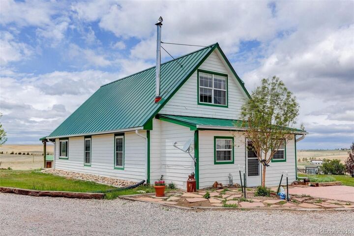 Property Photo:  45634 Sun Country Drive  CO 80107 