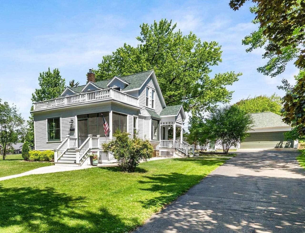 Property Photo:  911 Watson Street  WI 54971 