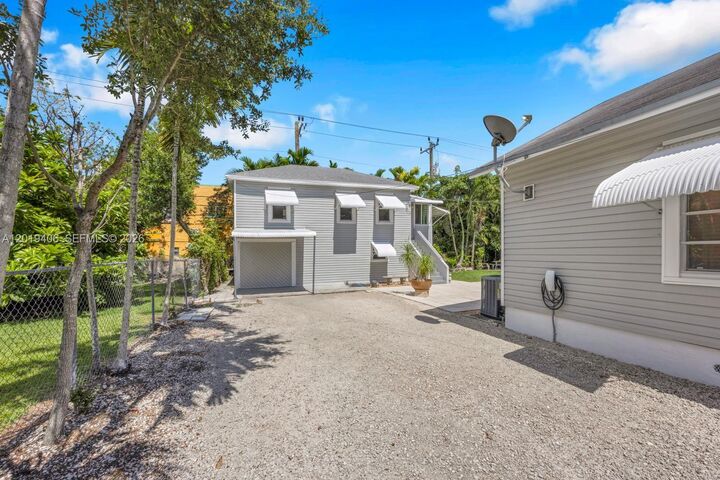 Property Photo:  1351 SW 40th Ave 1/2  FL 33134 