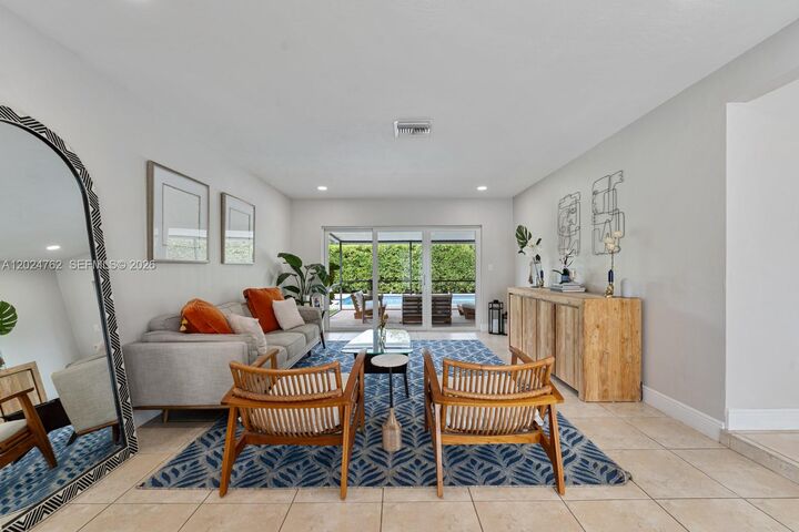 Property Photo:  10240 SW 108th St  FL 33176 