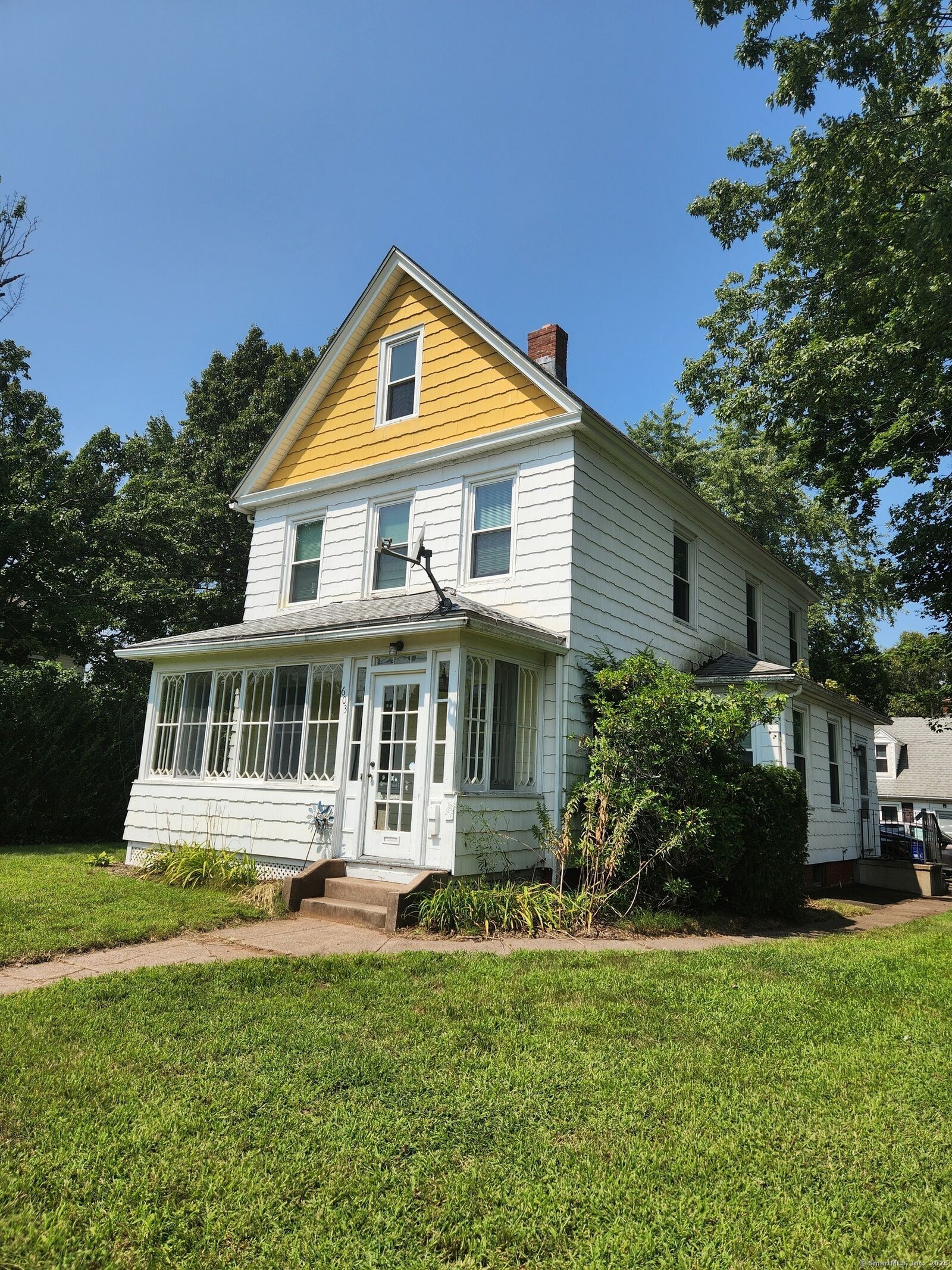 Property Photo:  603 Center Street  CT 06040 