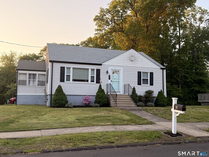 Property Photo:  173 Highland Street  CT 06516 