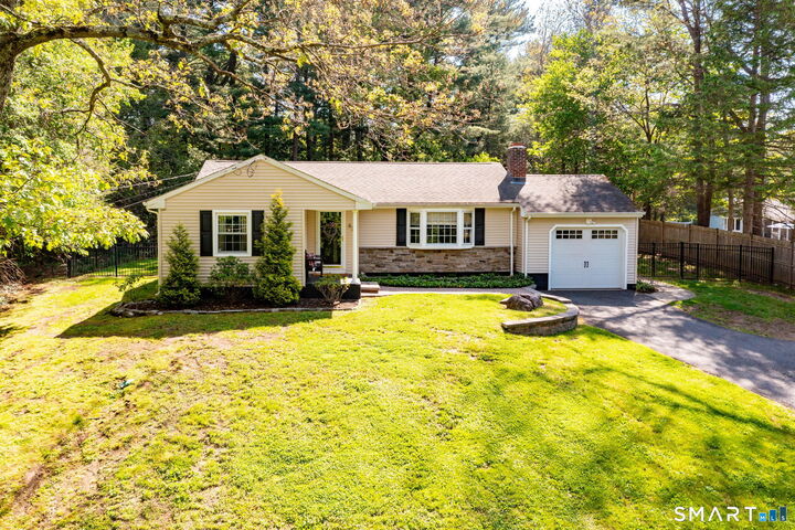 Property Photo:  62 Francis Drive  CT 06033 