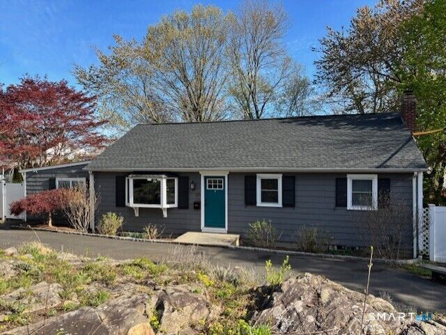 Property Photo:  15 Whitwell Street  CT 06460 