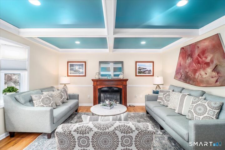 Property Photo: 2445 Park Avenue 10 CT 06604