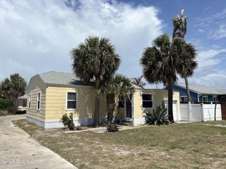Property Photo: 1320 S Atlantic Avenue FL 32931