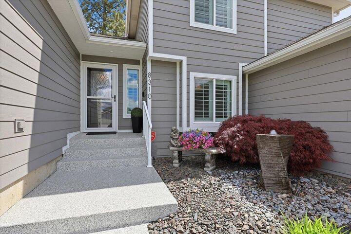 Property Photo: 8310 N Forest Ct WA 99208