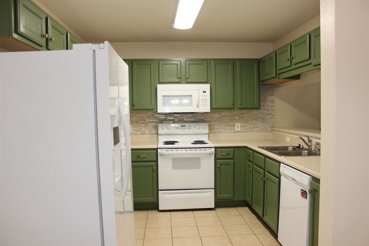 Property Photo:  4434 Gearhart Road 1704  FL 32303 