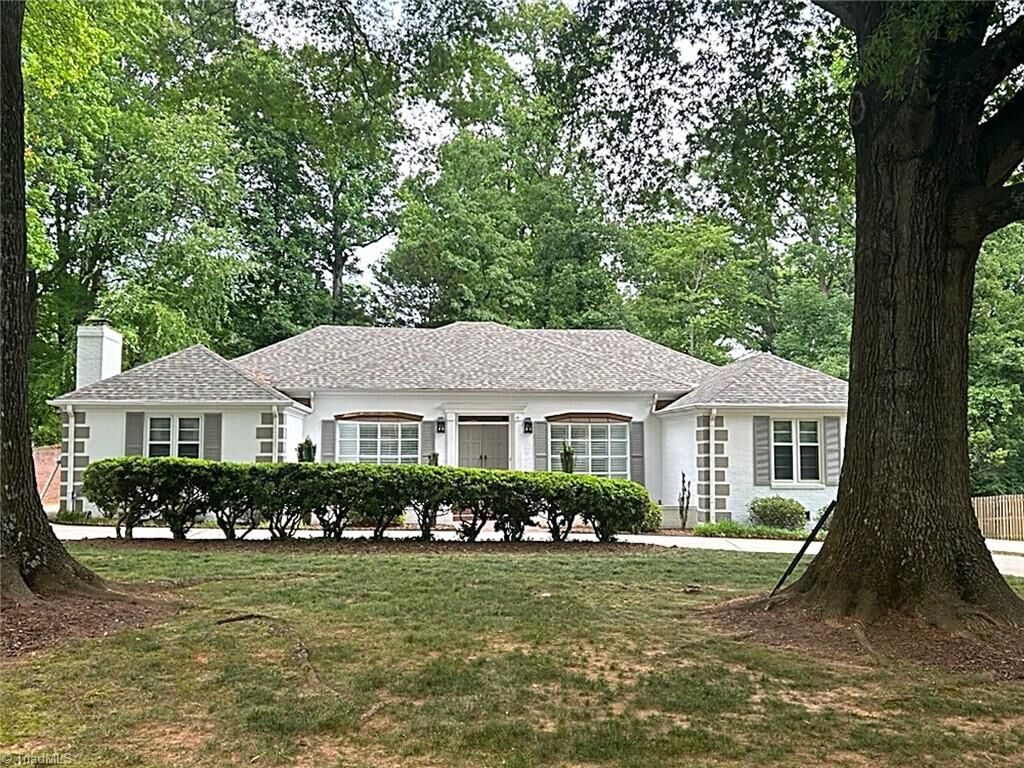 Property Photo: 702 Westminster Drive NC 27410