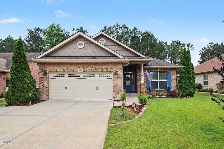 Property Photo: 608 Sippihaw Oaks Drive NC 27526