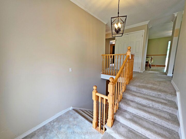 Property Photo:  4 Bay Court  ON L4P 1B3 