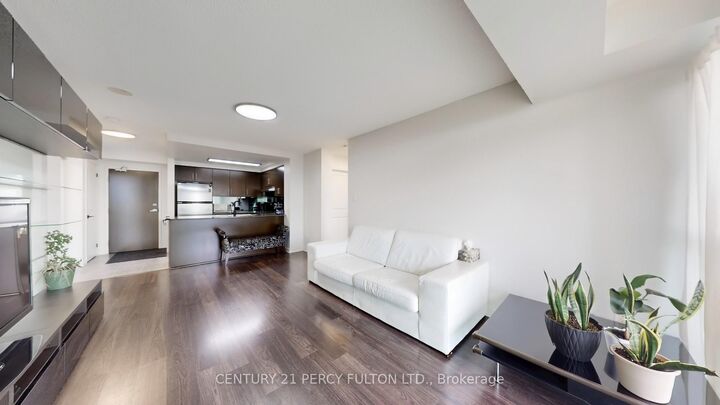 Property Photo: 9 George Street N 1612 ON L6X 0T6