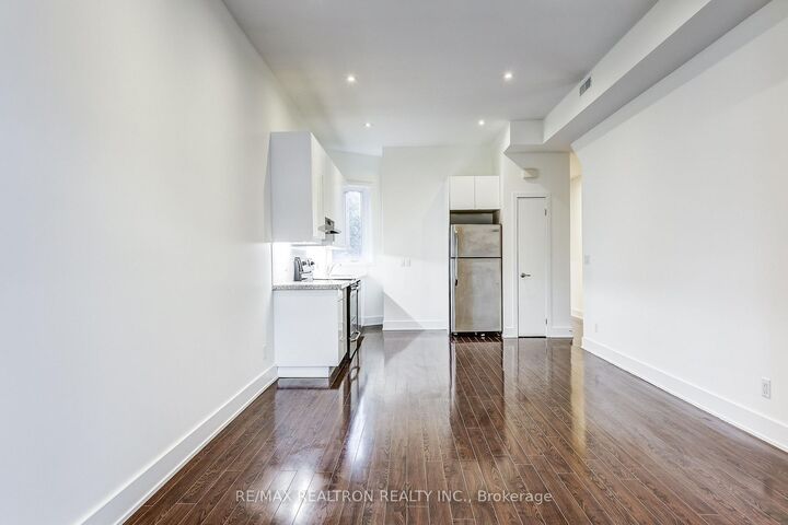 Property Photo: 588 Ossington Avenue ON M6G 3T5