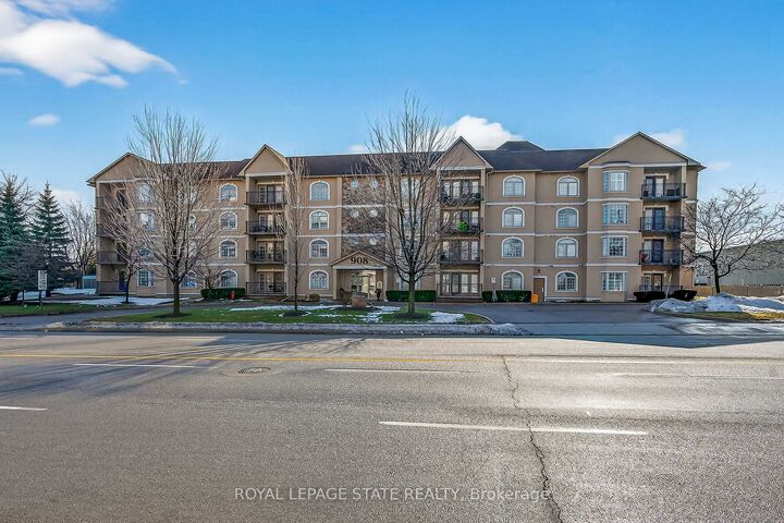 Property Photo: 908 Mohawk Road E 308 ON L8T 2R8