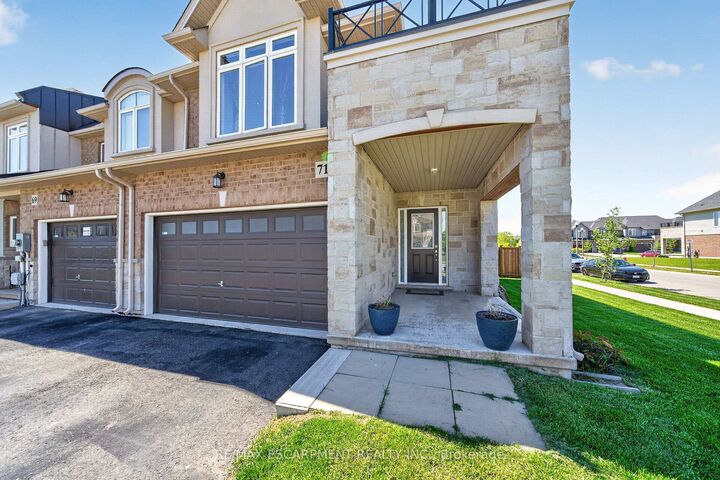 Property Photo: 71 Foothills Lane ON L8E 0K1