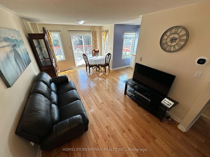 89 Ravenscliffe Court — photo 1