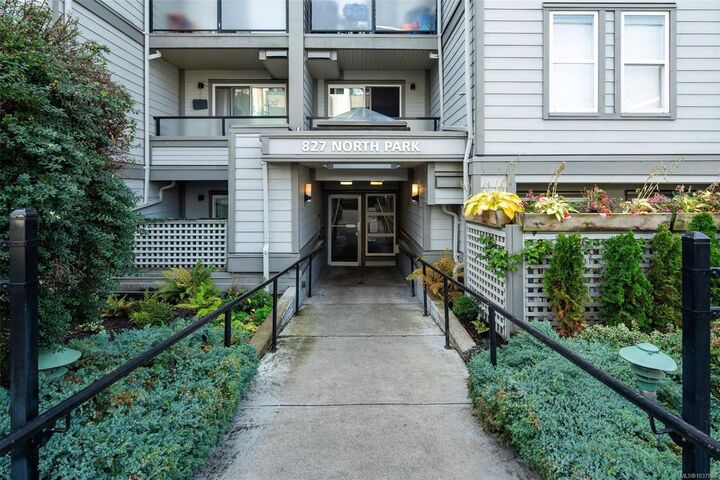 Property Photo:  827 North Park St #415  BC V8W 3Y3 