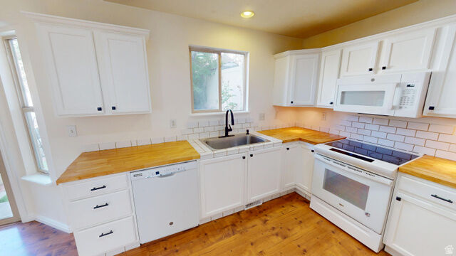 Property Photo: 1166 N 200 W UT 84074