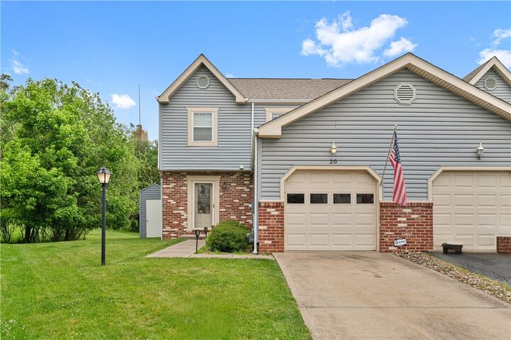 Property Photo: 20 Villa Ct PA 15214