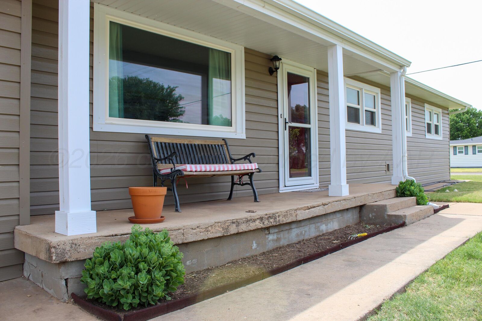 Property Photo:  202 Oak Avenue  TX 79068-1723 