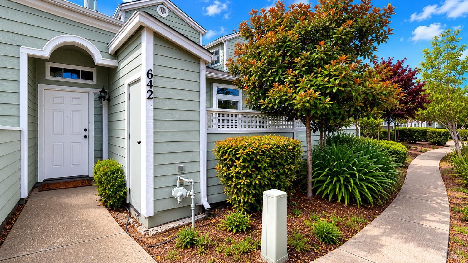 Property Photo: 642 Wisteria Lane CA 95407