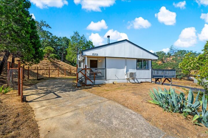 Property Photo: 1001 Eastridge Drive CA 94558