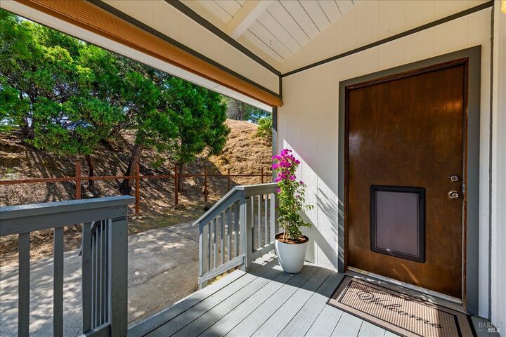 Property Photo:  1001 Eastridge Drive  CA 94558 