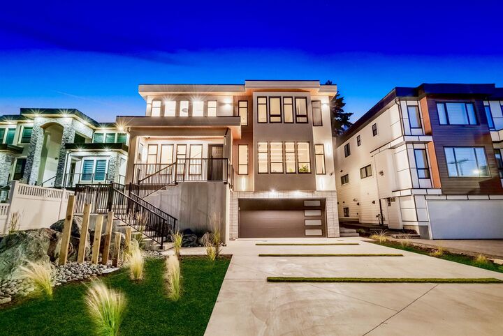 Property Photo: 20888 48 Avenue BC V3A 3L9