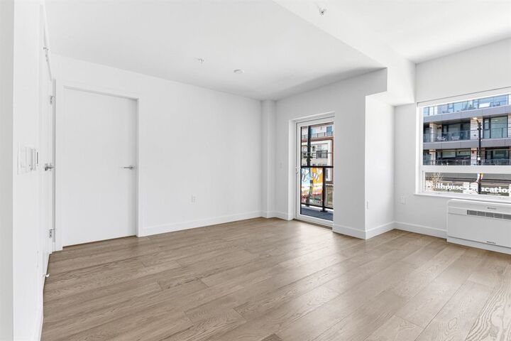 Property Photo: 3590 W 39th Avenue 203 BC V6N 3A5