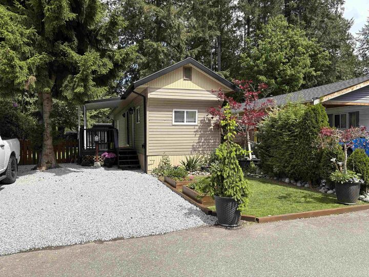 23325 Calvin Crescent 33 — photo 1