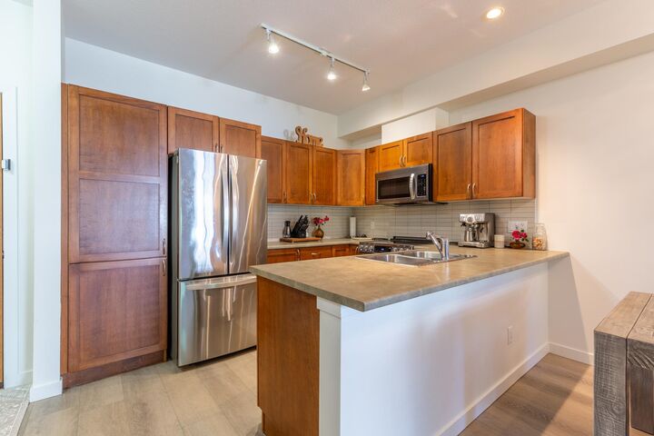 Photo de la propriété:  33318 E Bourquin Crescent 202  BC V2S 0A6 