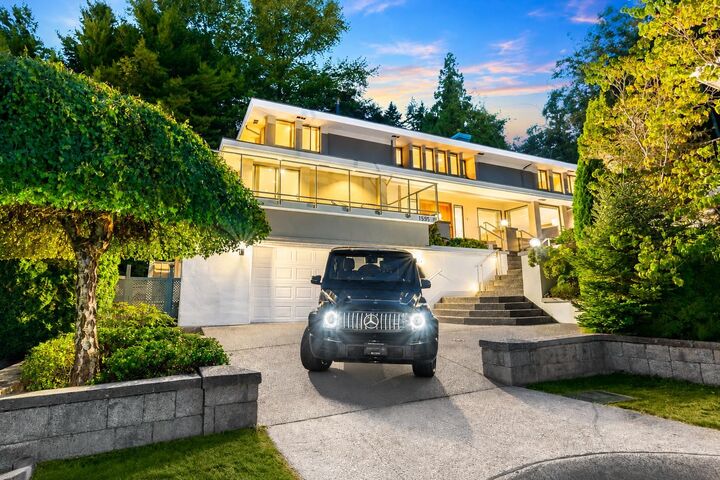 Photo de la propriété: 1595 Tyrol Court BC V7S 3G5