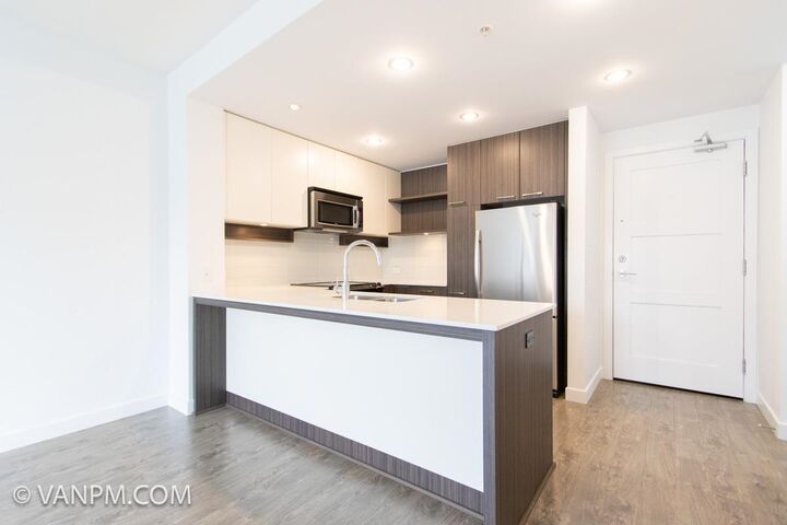 Property Photo:  608 Como Lake Avenue 316  BC V3J 0B2 