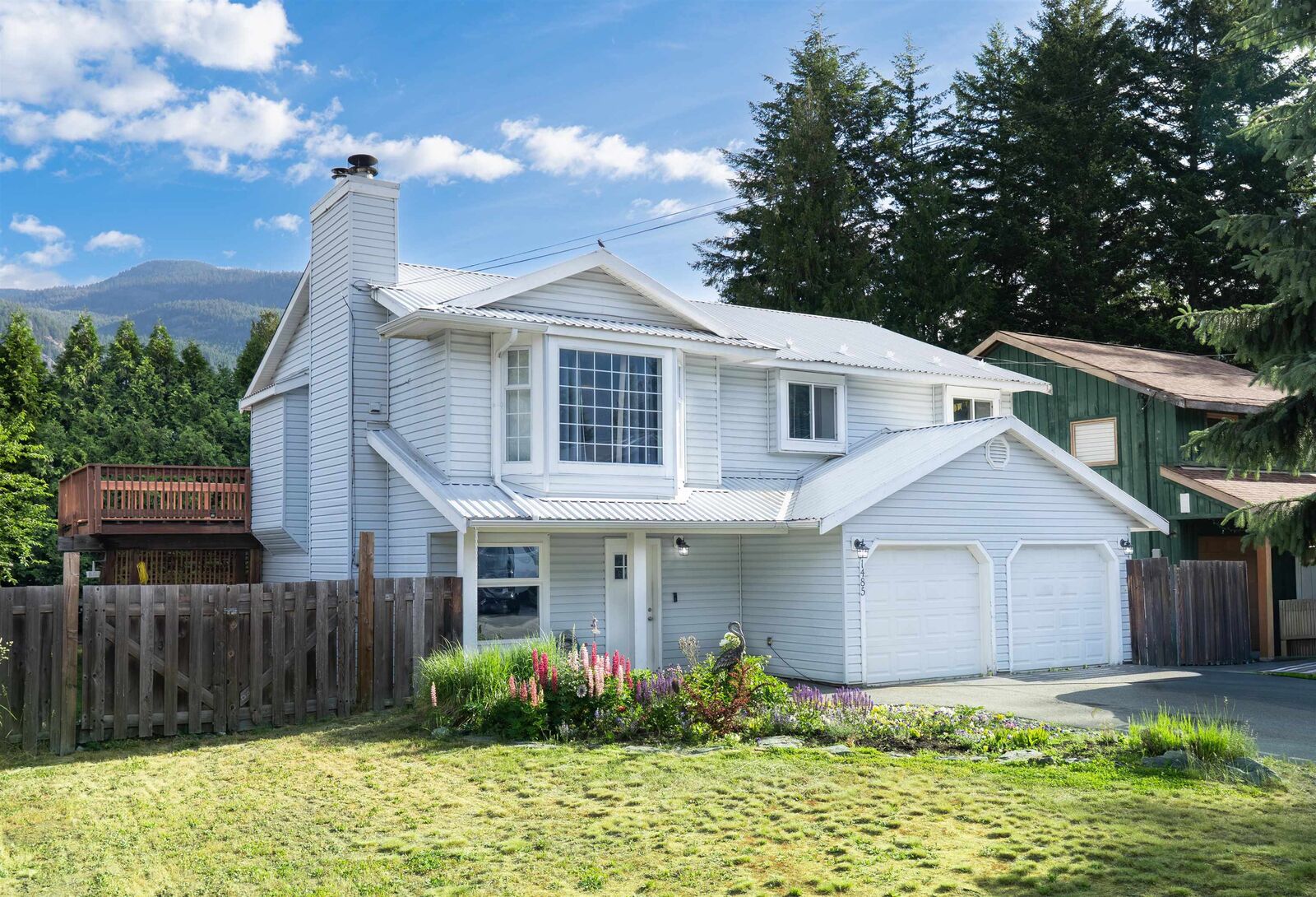 Property Photo: 1485 Lupin Street BC V0N 2L0