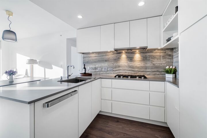 Property Photo: 450 Westview Street 3009 BC V3K 0G3