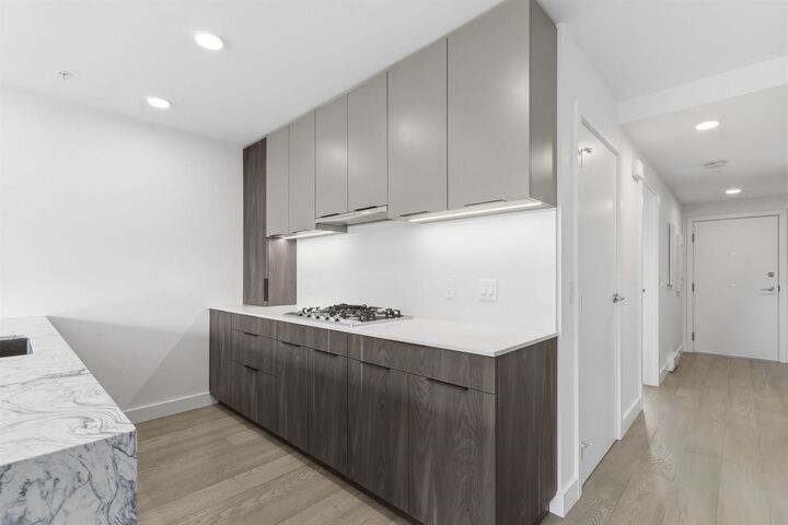Property Photo: 3590 W 39th Avenue 306 BC V6N 3A5
