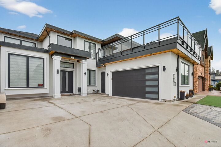 Property Photo: 17925 56A Avenue BC V3S 5H4
