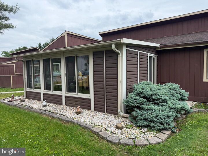 Property Photo:  856 Melissa Court  PA 17025 